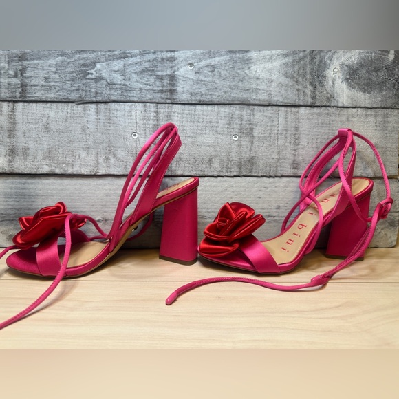 GIANNI BINI NWT  Gianni Bini Dakota Satin Flower Ankle Wrap Dress Sandals | - Picture 5 of 7